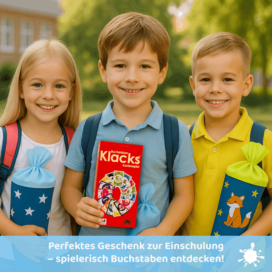 Perfektes Geschenk zur Einschulung - drei Kinder mit Schultüte und Buchstaben Klacks in der Hand